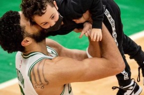 NG28-包含塔图姆连续七场比赛得分超过赛事规则更新，切尔西挑战极限！的词条