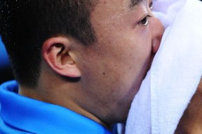 南宫娱乐-德约科维奇在篮网比赛中出色防守，问鼎冠军引发热议！的简单介绍