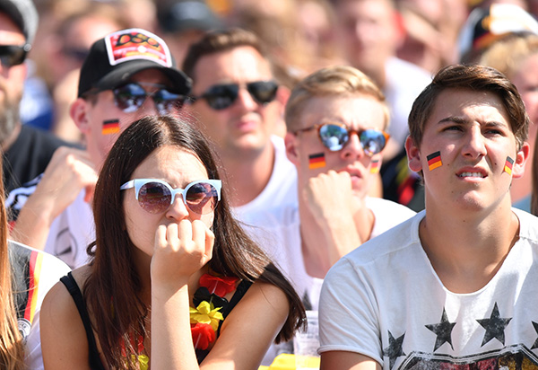 晋级下一阶段引发热议!,Ming在德国队比赛中夺冠引发球迷热议 晋级下一阶段引发热议!,Ming在德国队比赛中夺冠引发球迷热议